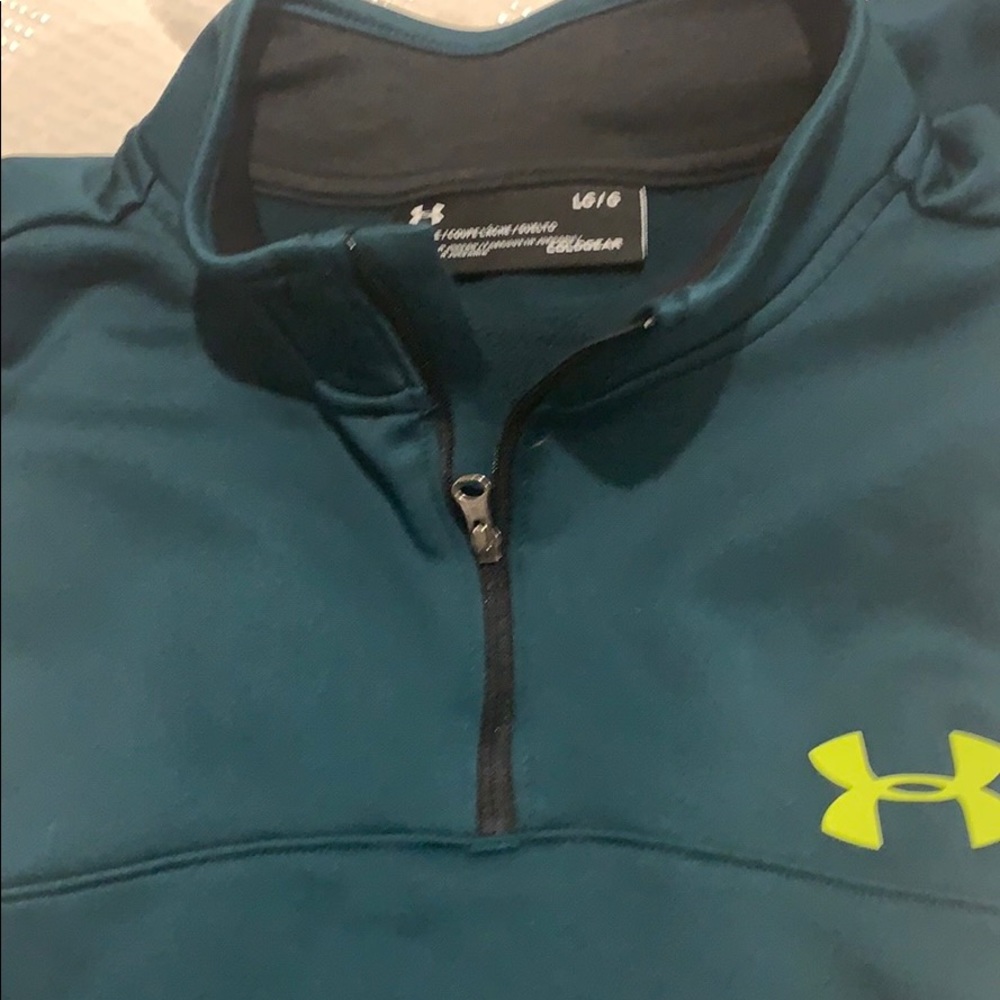 UA loose fit cold gear 3/4 zip